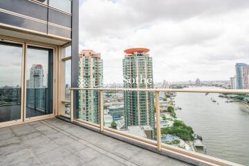 Balcony with city view