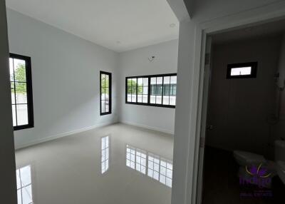 House for sale brand new single storey houses 3 bedrooms only 11 min drive to Central Festival!