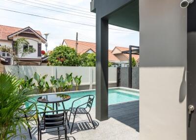 Newly renovated Pool villa with 2/3 Bedroom 3 Bathroom pool villa for sale at Koolpunt 9 , Hang dong, Chiang Mai