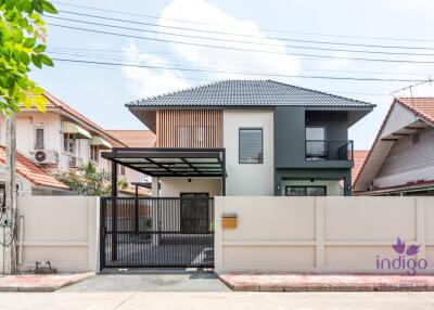 Newly renovated Pool villa with 2/3 Bedroom 3 Bathroom pool villa for sale at Koolpunt 9 , Hang dong, Chiang Mai