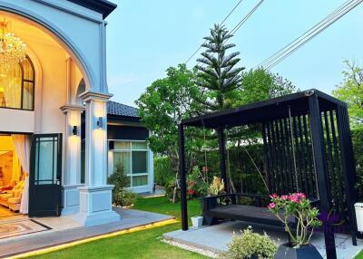 House for sale 5 bedroom at Serene lake Mantana , Mae Hia ,Muang ,Chiang Mai