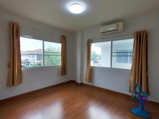 House for sale 3 bedroom with furniture at Ornsirin6 Sanpuloie, Doisaket, Chiang Mai