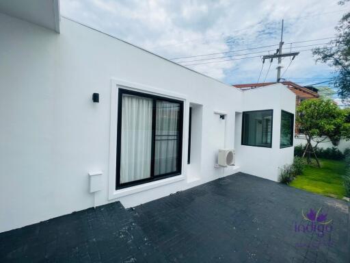 5 Bedroom newly renovated home for sale at World Club Land in Hangdong, Chiang Mai