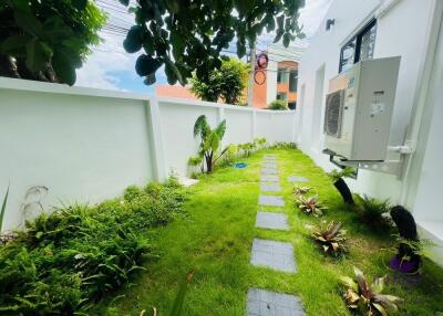 5 Bedroom newly renovated home for sale at World Club Land in Hangdong, Chiang Mai