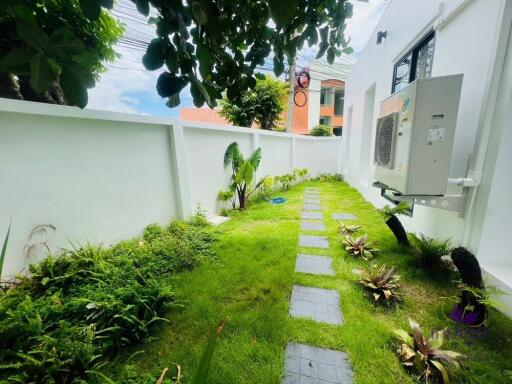 5 Bedroom newly renovated home for sale at World Club Land in Hangdong, Chiang Mai