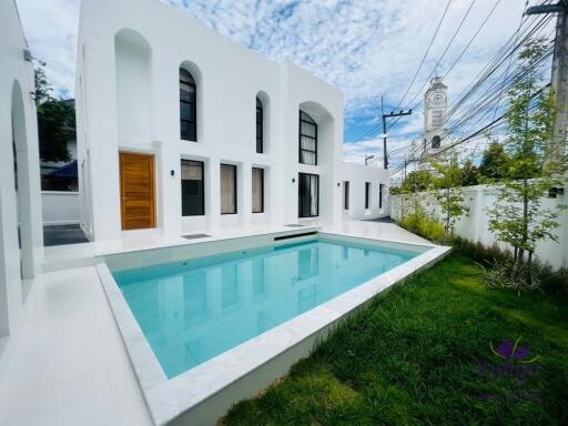 5 Bedroom newly renovated home for sale at World Club Land in Hangdong, Chiang Mai