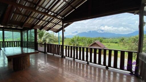 Countryside living. Riverfront 4 Bedroom teak house on a farm surrounded by beautiful mountain view. Chiang Dao, Chiang Mai