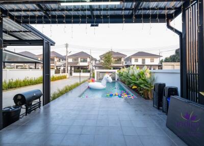 House for Sale 3 bedroom with Private Swimmingpool at Jaikaew Arawan 28, Nong Hoi, Chiang Mai