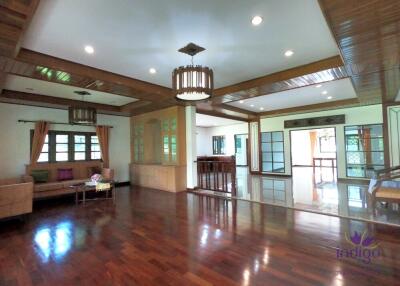 House for sale 6 bedroom with Land size 437 sqw at Moobaan Lanna ville , Sanphisuea ,Chiang Mai