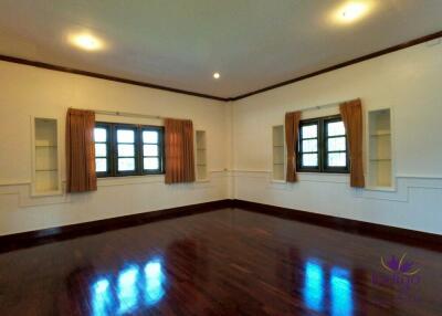 House for sale 6 bedroom with Land size 437 sqw at Moobaan Lanna ville , Sanphisuea ,Chiang Mai