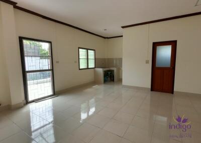 House for sale 6 bedroom with Land size 437 sqw at Moobaan Lanna ville , Sanphisuea ,Chiang Mai