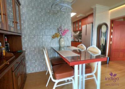 Beautiful and spacious 82 sqm condo in a great location just south of Chiang Mai city