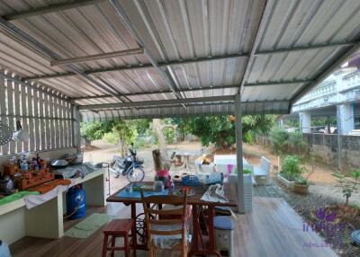 Beautiful large 4 bedroom house for sale with a large garden in Sanphakwan, Hangdong, Chiang Mai