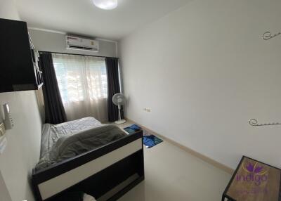 Lovely 3 bedroom townhouse in a quiet Thai neighborhood between Hangdong and the city.