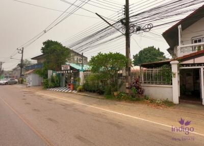 Great property with a house and a  restaurant business on the premises close to Big C Supercenter Hangdong, Chiang Mai