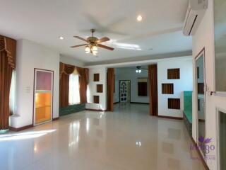 House for sale 5 bedroom unfurnished at Emperror2 near Meechock Plaza ,Faham ,Muang ,Chiangmai