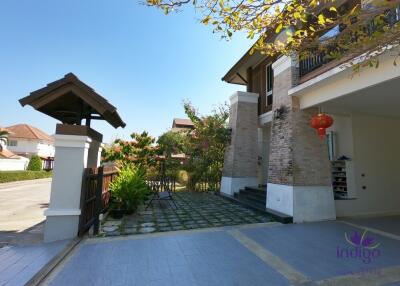 Beautiful 4 bedroom house for sale in a sought after community close to many international schools, Hangdong, Chiang Mai