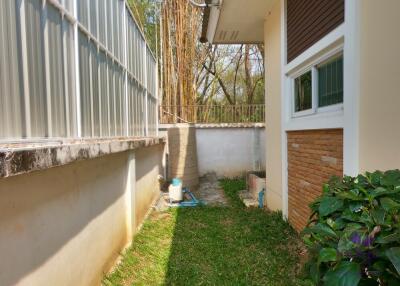 Charming 2 bedroom furnished home for sale in Ornsirin 14, Paphai, Sansai, Chiang Mai