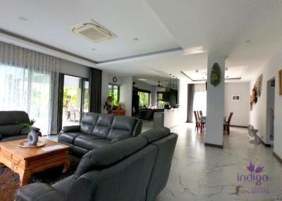 Superb property on a large 1 rai 14 wah plot of land and has a wonderful garden, private pool and entertaining sala.  Moo Baan Wangtan , Chiang Mai