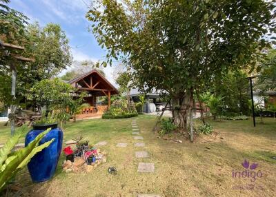 Superb property on a large 1 rai 14 wah plot of land and has a wonderful garden, private pool and entertaining sala.  Moo Baan Wangtan , Chiang Mai