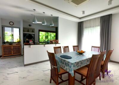 Superb property on a large 1 rai 14 wah plot of land and has a wonderful garden, private pool and entertaining sala.  Moo Baan Wangtan , Chiang Mai