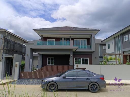 Brand new! Stylishly decorated home in an exclusive community on Hangdong-Samoeng Road. Close to many international schools!