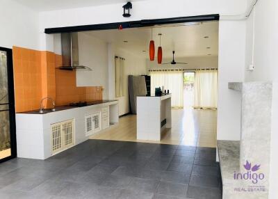 House for sale 3 bedroom partly furnishedd at Sanphisuea ,Muang ,Chiang Mai