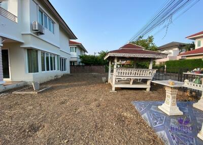 Beautiful large 3 bedroom house for sale in Moo Baan Wararom Kaew Nawarat Doi Saket Chiang Mai