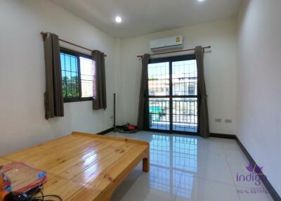 House for Sale in Chiang Mai City! 4 bedroom fully furnished Watgate Muang Chiangmai