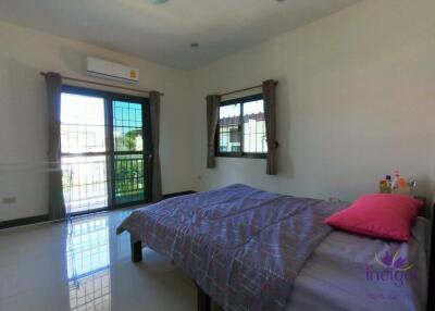 House for Sale in Chiang Mai City! 4 bedroom fully furnished Watgate Muang Chiangmai