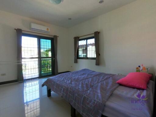 House for Sale in Chiang Mai City! 4 bedroom fully furnished Watgate Muang Chiangmai