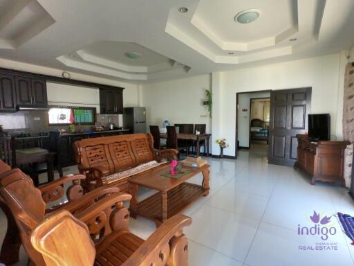 House for Sale in Chiang Mai City! 4 bedroom fully furnished Watgate Muang Chiangmai