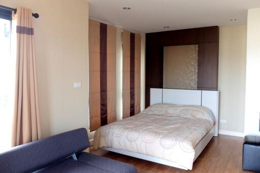 Spacious 2 Bedroom Condo For Sale Near Meechok Plaza Muang Chiang Mai