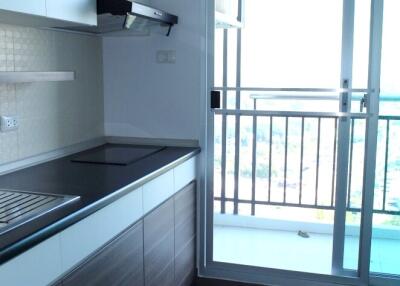 For Sale Furnished 2 Bedroom Condo at Supalai Monte 2 Chiang Mai City