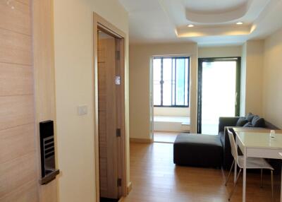 Furnished 2 Bedroom Condo For Sale at Trams 1 Jed Yod Area Chiang Mai City