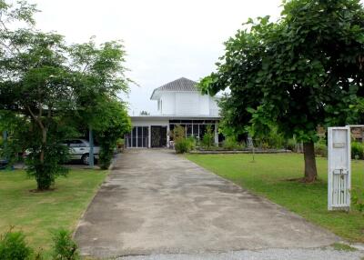 Large home with a large garden for sale at The Nature Home Hangdong Chiang Mai