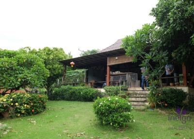 Large Resort Style Property in Mae Taeng For Sale