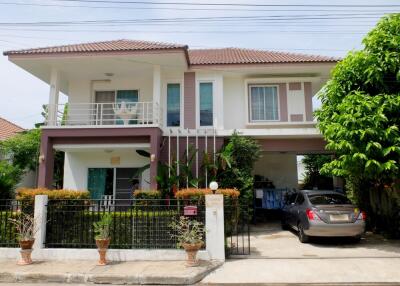 Furnished 3 Bedroom Family Home For Sale in San Kamphaeng