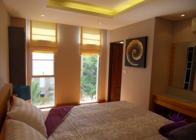 Two Bedroom Condo For sale Twin Peak Chiang Mai City