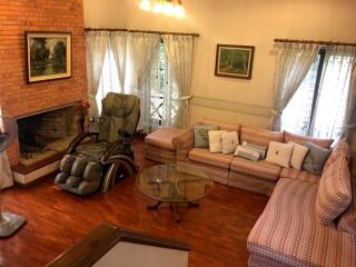 Well maintained 6 Bedroom Property For Sale Lakeview Park 2 Sanphiseur Muang Chiang Mai