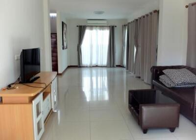 Property Chiang Mai Nice and Neat 3 Bedroom House for Sale Gated Community