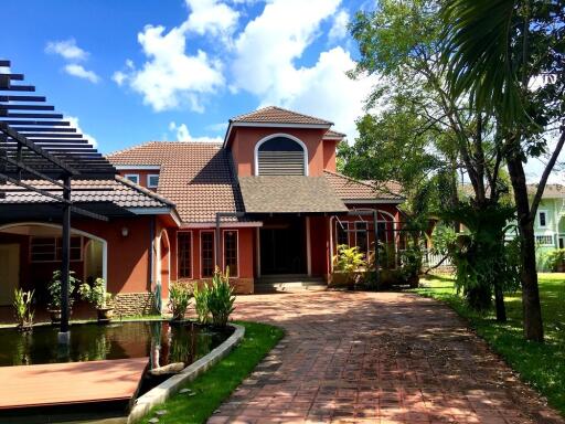 Luxury Property For Sale With 4 Houses 11 Bedrooms Saraphi Chiang Mai