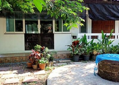 Cosy and Comfortable 2 Bedroom Home in Sanphiseur Area Near Chiang Mai City