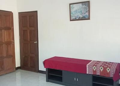 Cosy and Comfortable 2 Bedroom Home in Sanphiseur Area Near Chiang Mai City