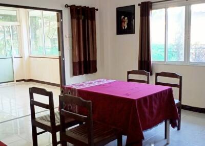 Cosy and Comfortable 2 Bedroom Home in Sanphiseur Area Near Chiang Mai City