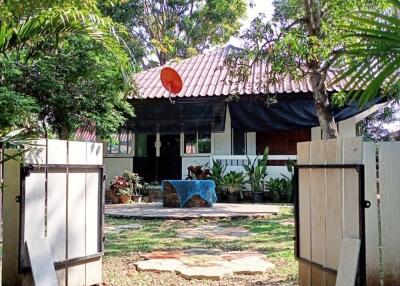 Cosy and Comfortable 2 Bedroom Home in Sanphiseur Area Near Chiang Mai City