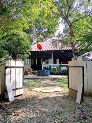 Cosy and Comfortable 2 Bedroom Home in Sanphiseur Area Near Chiang Mai City