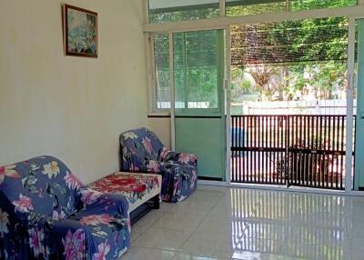 Cosy and Comfortable 2 Bedroom Home in Sanphiseur Area Near Chiang Mai City