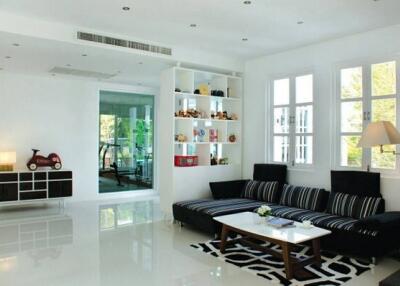 Modern 6 Bedroom Luxury Home For Sale Near Royal Flora Hangdong Chiang Mai