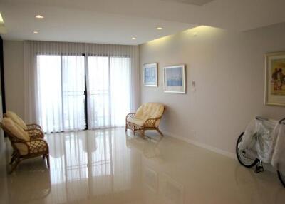 Real Estate Chiang Mai 1 Bedroom Apartment Resort Condominium Muang City